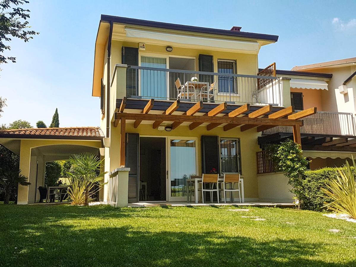 Italia Living Villa パデンゲ・スル・ガルダ エクステリア 写真