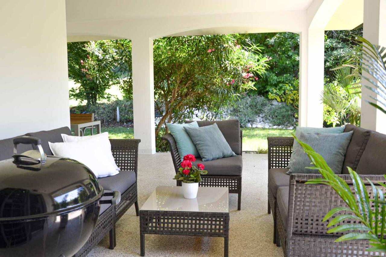 Italia Living Villa パデンゲ・スル・ガルダ エクステリア 写真